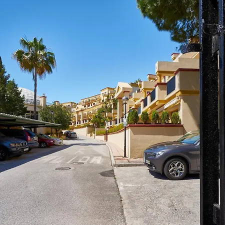 Oleholidays 601 Romana Playa Junto Al Mar Apartment Marbella