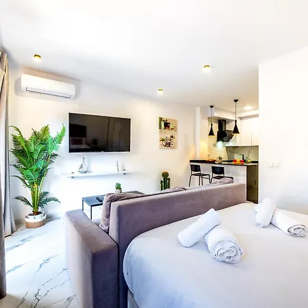 Oleholidays 601 Romana Playa Junto Al Mar Apartment *